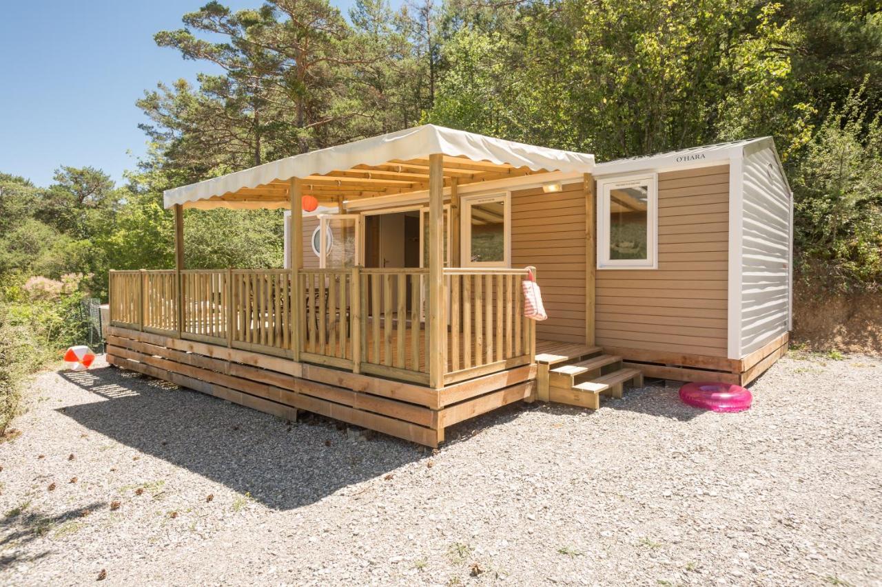 Camping Les Princes D'Orange Hotel Orpierre Exterior photo