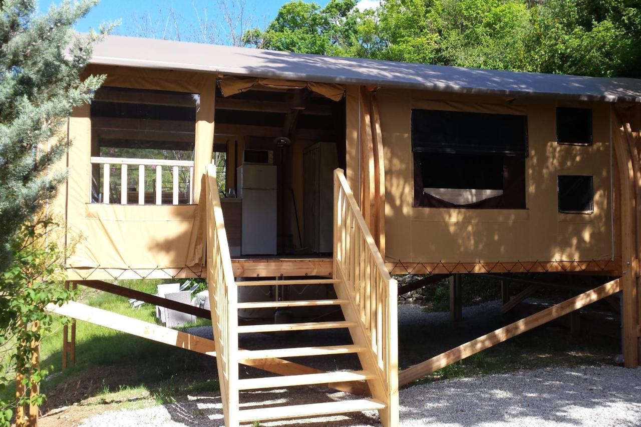 Camping Les Princes D'Orange Hotel Orpierre Exterior photo